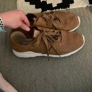 Ugg sneakers women!